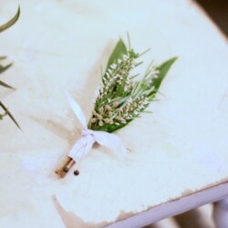 Boutonnieres, Corsages & Hair Blooms svg+xml,%3Csvg%20xmlns%3D%22http%3A%2F%2Fwww.w3 - Boutonnieres, Corsages & Hair Blooms