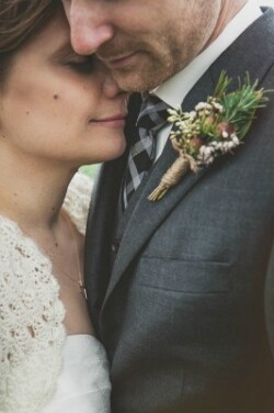 Boutonnieres, Corsages & Hair Blooms svg+xml,%3Csvg%20xmlns%3D%22http%3A%2F%2Fwww.w3 - Boutonnieres, Corsages & Hair Blooms