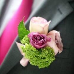 Boutonnieres, Corsages & Hair Blooms svg+xml,%3Csvg%20xmlns%3D%22http%3A%2F%2Fwww.w3 - Boutonnieres, Corsages & Hair Blooms