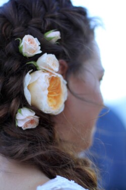 Boutonnieres, Corsages & Hair Blooms svg+xml,%3Csvg%20xmlns%3D%22http%3A%2F%2Fwww.w3 - Boutonnieres, Corsages & Hair Blooms