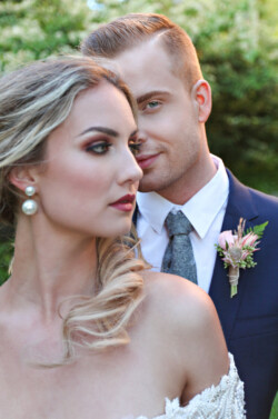 Boutonnieres, Corsages & Hair Blooms svg+xml,%3Csvg%20xmlns%3D%22http%3A%2F%2Fwww.w3 - Boutonnieres, Corsages & Hair Blooms