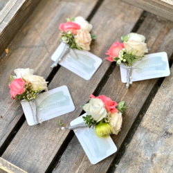 Boutonnieres, Corsages & Hair Blooms svg+xml,%3Csvg%20xmlns%3D%22http%3A%2F%2Fwww.w3 - Boutonnieres, Corsages & Hair Blooms