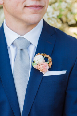 Boutonnieres, Corsages & Hair Blooms svg+xml,%3Csvg%20xmlns%3D%22http%3A%2F%2Fwww.w3 - Boutonnieres, Corsages & Hair Blooms