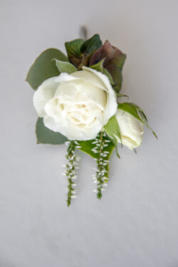 Boutonnieres, Corsages & Hair Blooms svg+xml,%3Csvg%20xmlns%3D%22http%3A%2F%2Fwww.w3 - Boutonnieres, Corsages & Hair Blooms