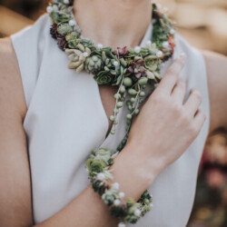 Boutonnieres, Corsages & Hair Blooms svg+xml,%3Csvg%20xmlns%3D%22http%3A%2F%2Fwww.w3 - Boutonnieres, Corsages & Hair Blooms