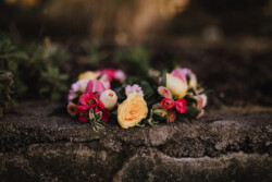 Boutonnieres, Corsages & Hair Blooms svg+xml,%3Csvg%20xmlns%3D%22http%3A%2F%2Fwww.w3 - Boutonnieres, Corsages & Hair Blooms